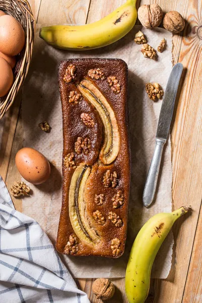Gâteau Banane Avec Des Ingrédients Tels Que Des Œufs Des Images De Stock Libres De Droits