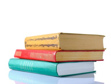 Beyaz arka plan üzerinde izole kitap seti