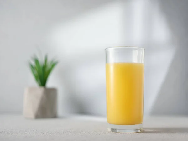 Verre Jus Orange Sur Table — Photo