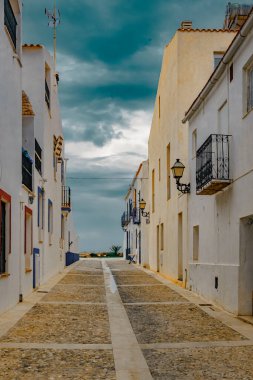 Alicante 'deki Tabarca Adası sokakları. İspanya.