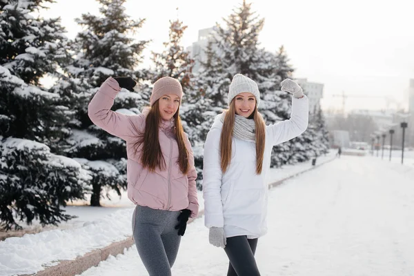 Two Young Athletic Girls Warm Running Sunny Winter Day Healthy — Stock Photo, Image