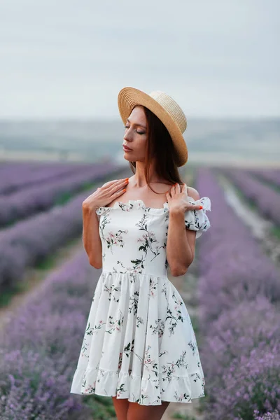 Young Beautiful Girl Delicate Dress Hat Walks Beautiful Field Lavender — Stock Photo, Image