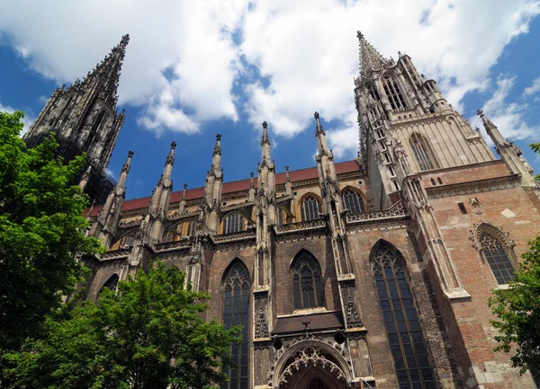 Famous Cathedral Ulmer Muenster Ulm Germany Beautiful Sunny Summer Day — Stock Photo, Image