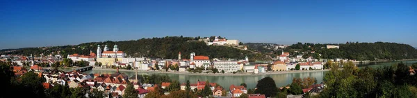 Panoramablick Vom Inn Auf Die Altstadt Von Passau Und Die — Stockfoto