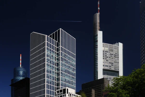 View Gallusanlage Park Famous Skyscraper Financial District Frankfurt Hesse Germany — Stock Photo, Image