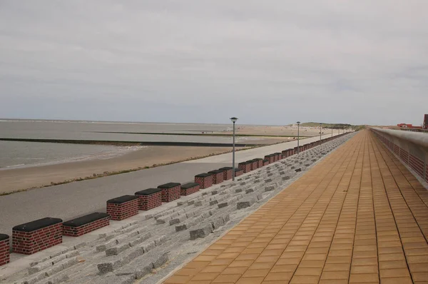 People Beach Promenade Baltrum Island East Frisia Germany Overcast Spring — Stock Photo, Image