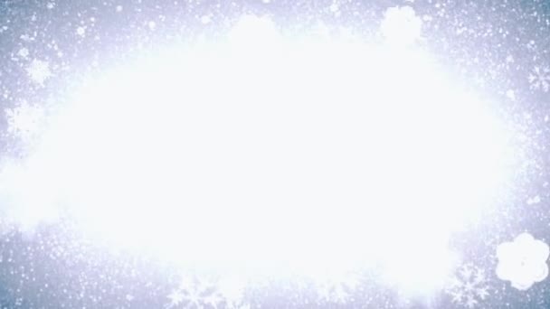 冬の吹雪の窓の景色を望む素晴らしいクリスマスのインテリア 冬の雪とアニメーション新年の雰囲気 居心地の良い装飾部屋 クリスマスツリーのお祭り 軽砲座 — ストック動画