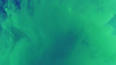 Suya yayılan renkli boya. 