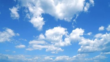 4K Zaman atlaması Majestic gün batımı ya da gün doğumu manzarası Doğanın inanılmaz ışığı gökyüzü bulutları