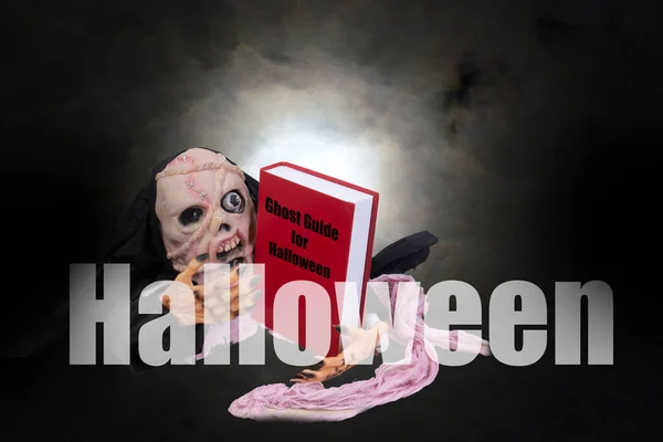 Koponya Ördög Kezében Piros Könyvet Szó Halloween Ijesztő Sötét Háttér — Stock Fotó
