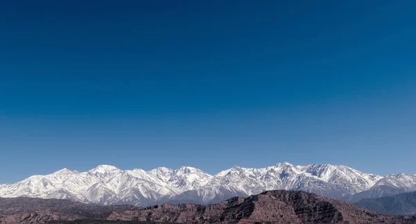 Havas Andok Hegyek Mint Potrerillos Mendoza Argentína Egy Napos Fényes Stock Kép