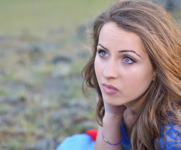 Retrato de mujer joven — Foto de Stock