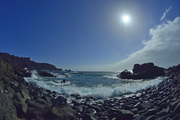 Ciel et eau bleue de l'océan — Photo