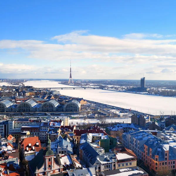 Powierzchniową widok na miasto w Rydze, Łotwa — Zdjęcie stockowe
