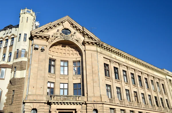 Gamla historiska byggnad i riga, Lettland — Stockfoto