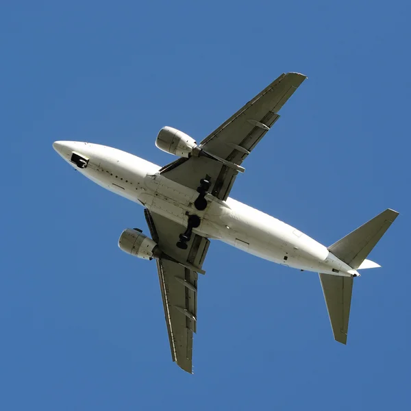 Ticari jet uçak — Stok fotoğraf