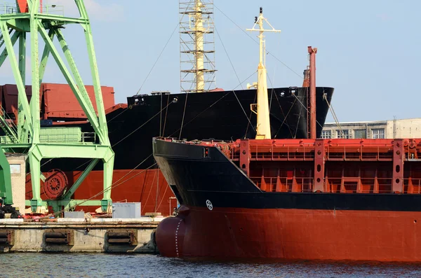 Porto merci. Cantiere navale di Riga — Foto Stock