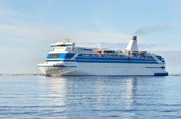 Cruise ferry ship — Stock Photo, Image