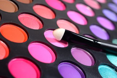 göz gölgeler makyaj paleti ve fırça yakın çekim