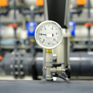 kazan dairesi içinde endüstriyel barometre