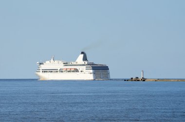 yolcu feribotu gemi Port of riga bırakarak