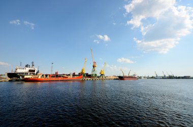 Kargo liman. Riga Tersanesi