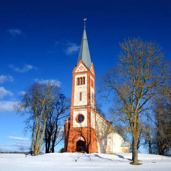 Gamla lutherska kyrkan i krimulda, Lettland — Stockfoto