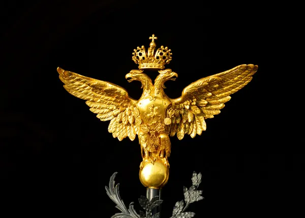 Oro ruso águila de doble cabeza — Foto de Stock
