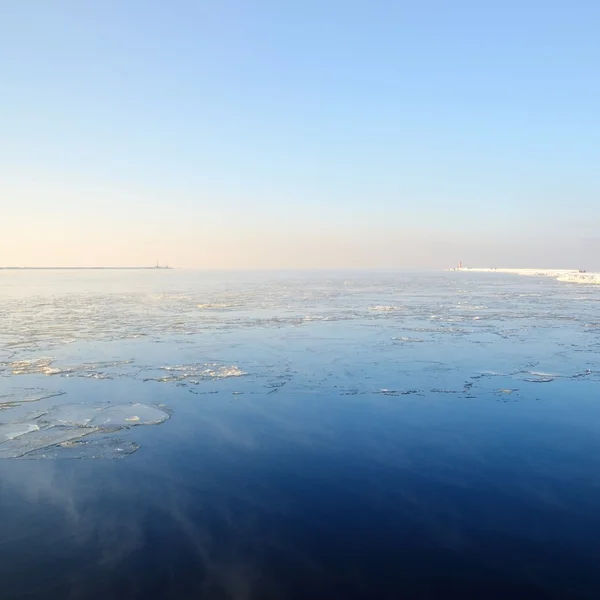 Baltic sea in winter — Stock Photo, Image