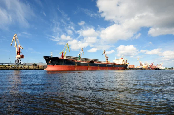 Porto de carga. Ventspils terminal, Letónia — Fotografia de Stock