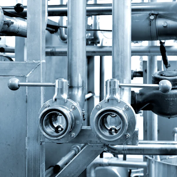 Industrial pipelines and other equipment at the factory — Stock Photo, Image