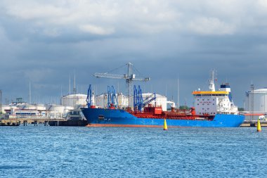 Kargo liman yakıt terminal gemi. terminal, Ventspils Letonya