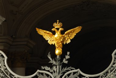 Altın Rus çift başlı kartal