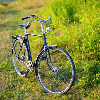 basalt kolommen kirkjugolf