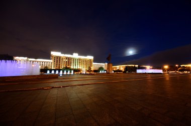 saint-Petersburg gece Moscow square