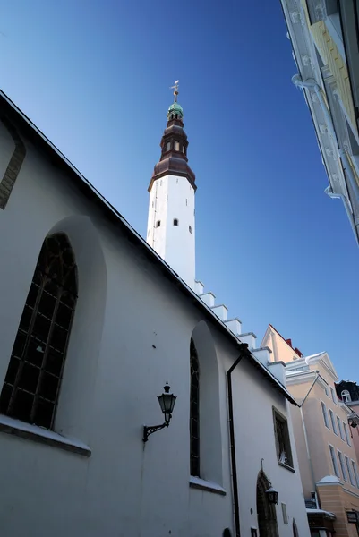 Tallinn staré město část, kostel. Estonsko — Stock fotografie