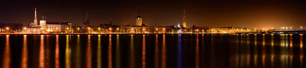 Night panoramic scene in Riga, Latvia — Stock Photo, Image