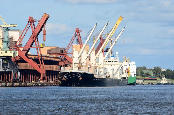 Cargo port. Ventspils terminal, Lettland — Stockfoto