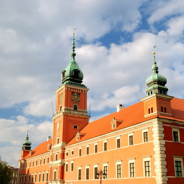 Król zamku w starym mieście w Warszawie — Zdjęcie stockowe