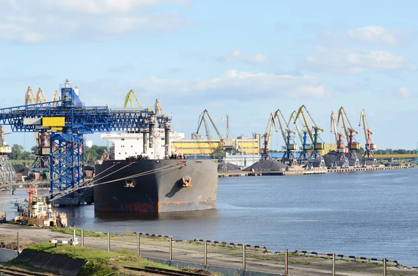 Kargo liman. terminal, Ventspils Letonya — Stok fotoğraf