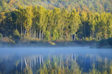 bahar sabahı sigulda, lativa, gauja Nehri
