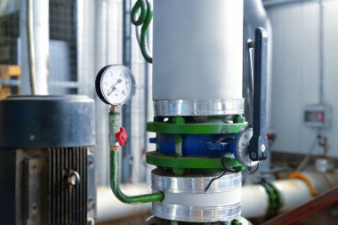 kazan dairesi içinde endüstriyel barometre