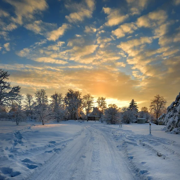 Zimní krajina při západu slunce — Stock fotografie