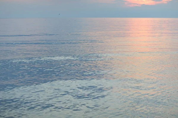 Ostsee Nach Dem Sturm Bei Sonnenuntergang Dramatischer Himmel Und Goldenes — Stockfoto