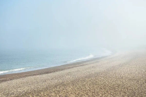Blick Auf Die Ostseeküste Nebel Bei Sonnenaufgang Strand Sanddünen Sanftes — Stockfoto