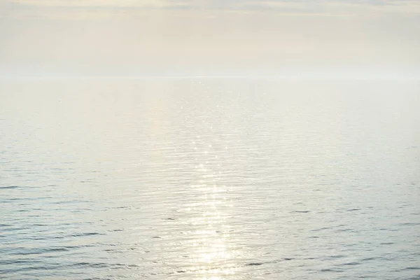 Oostzee Zandduinen Bij Zonsondergang Heldere Blauwe Lucht Gouden Zonlicht Reflecties — Stockfoto