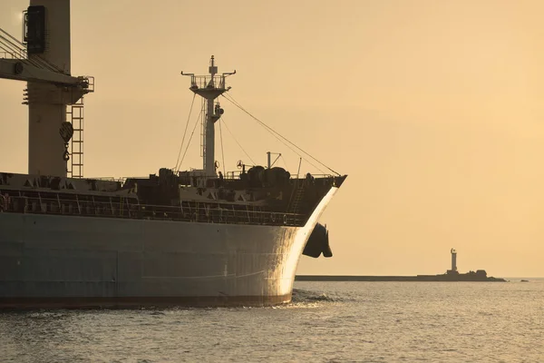 Grand Cargo Avec Grues Quitte Port Coucher Soleil Mer Baltique — Photo