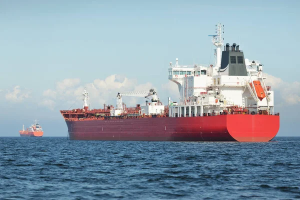 Groot Rood Vrachtschip Olie Chemische Tanker 184 Meter Lengte Varen — Stockfoto