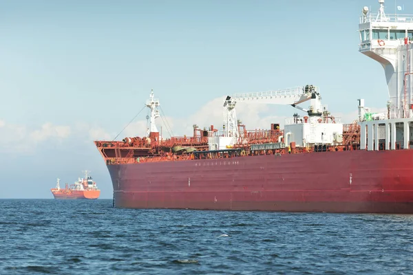 Groot Rood Vrachtschip Olie Chemische Tanker 184 Meter Lengte Varen — Stockfoto