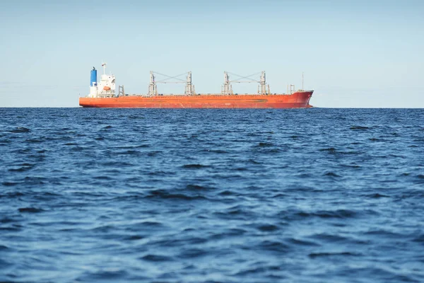 Großer Roter Massengutfrachter 179 Meter Lang Der Der Offenen Ostsee — Stockfoto